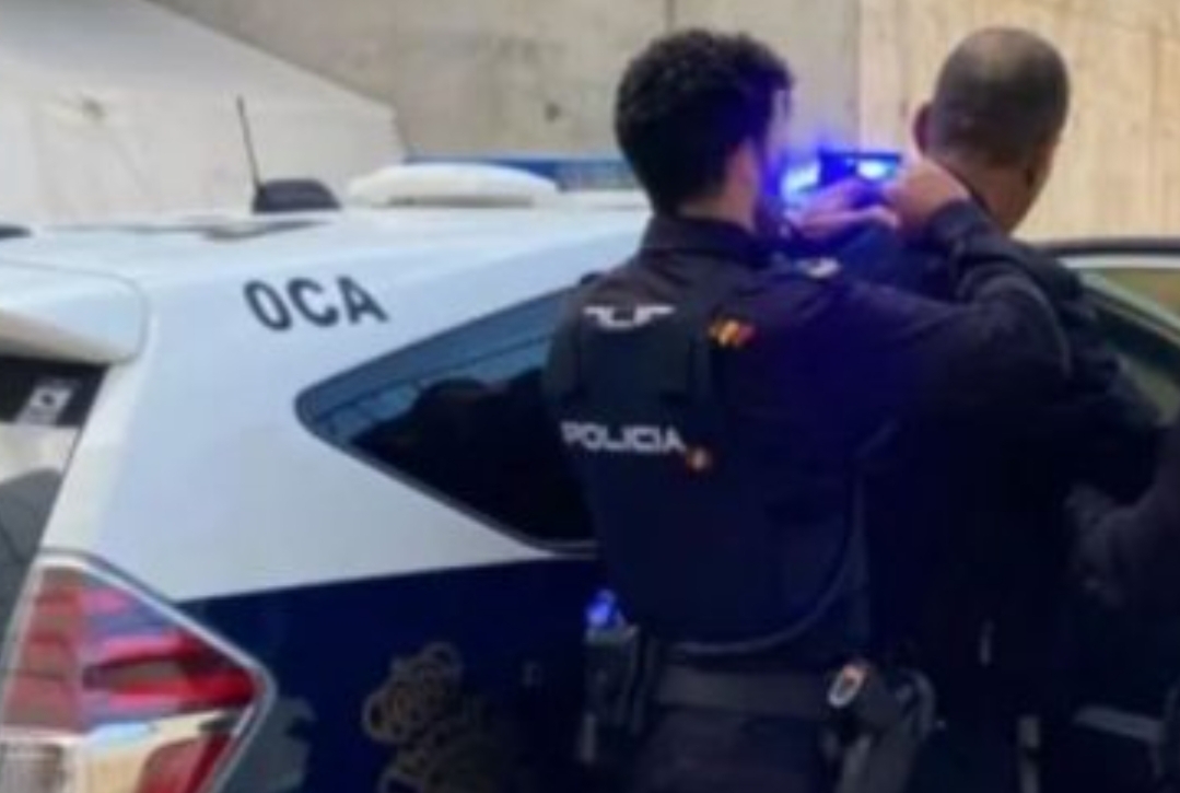 لص جزائري يجبر مغربية على تنفيذ عمليات سرقة بجزر البليار