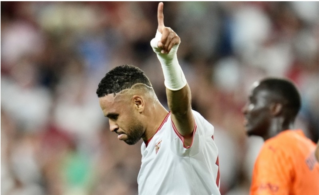 النصيري يغادر إشبيلية في الميركاتو إتجاه “آس ميلانو” الإيطالي