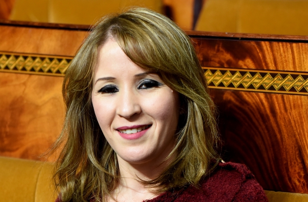 الإستقلالية المنصوري عضوة مجلس جهة الشمال تشكو زميلها البرلماني الحسيمي مضيان بعد سبها وتهديدها بالقتل