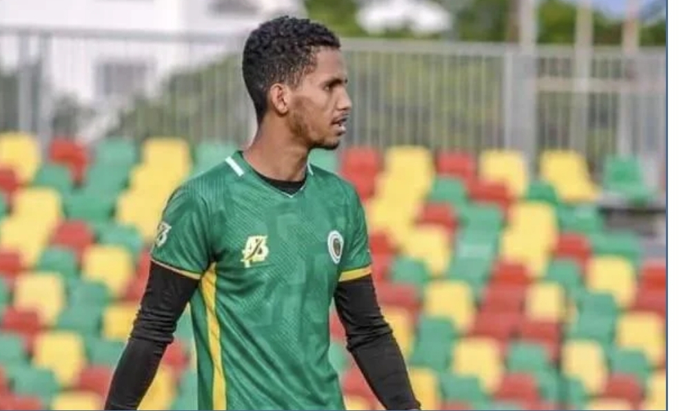 قبل لقاء المنتخب المغربي بأيام … وفاة حارس منتخب موريتانيا بعد كسر رأسه !!