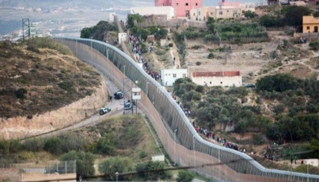 الحزب الشعبي الإسباني المعارض ينتقد مطالبة حليفه “فوكس” للمغرب بالاعتراف بإسبانية مليلية وسبتة