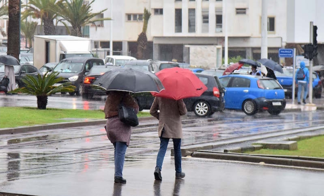 الأحد … إنخفاض في درجات الحرارة مع أمطار بالجهة الشرقية والواجهة المتوسطية وثلوج بالأطلس الكبير