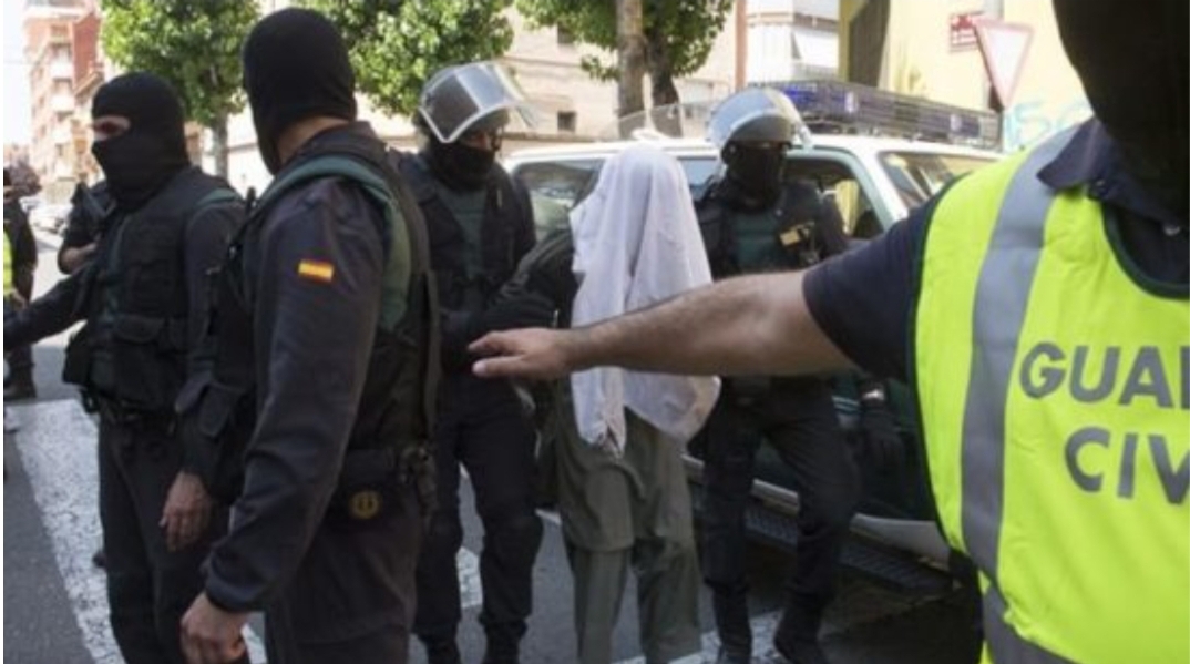 قام بنشر طريقة لتصنيع القنابل … اعتقال جهادي من أصل مغربي بإسبانيا