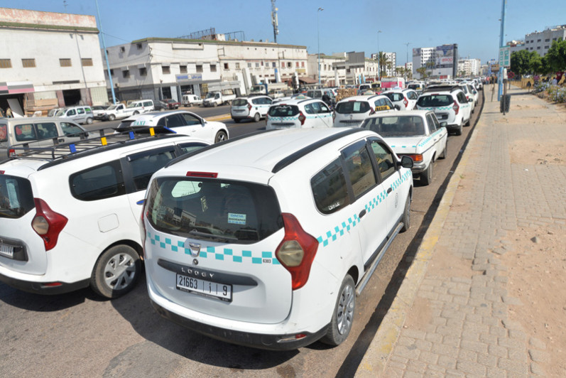 إطلاق عملية التسجيل لدعم مهنيي النقل الطرقي في المغرب