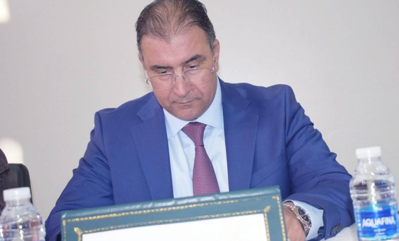 عبث الفساد وسط السلطة.. رحلة المحامي أمحمد أقبلي في متاهات السياسة