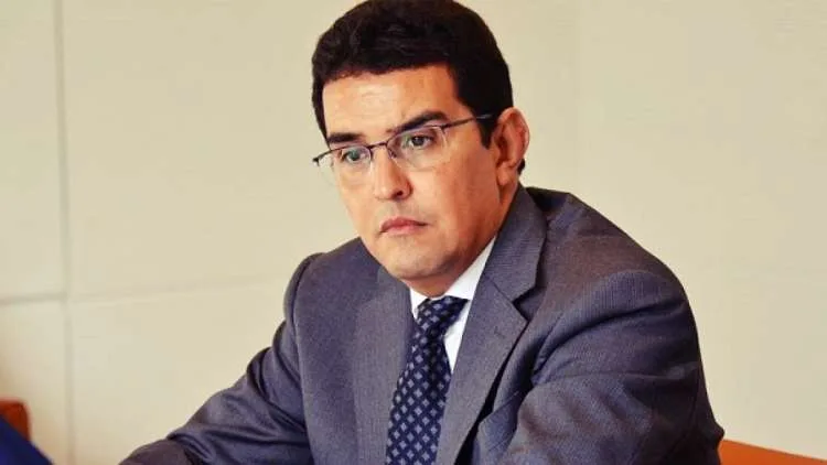 محمد الكروج : بيع المنتجات المشتقة من “مخدر الكيف” بات أمرا واقعا