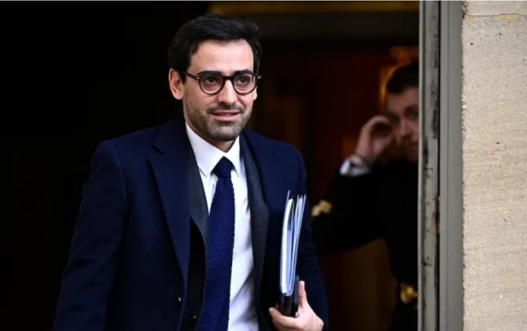 قبل إعلان إعترافها الصريح … فرنسا تدفع شركاتها للإستثمار بالصحراء المغربية
