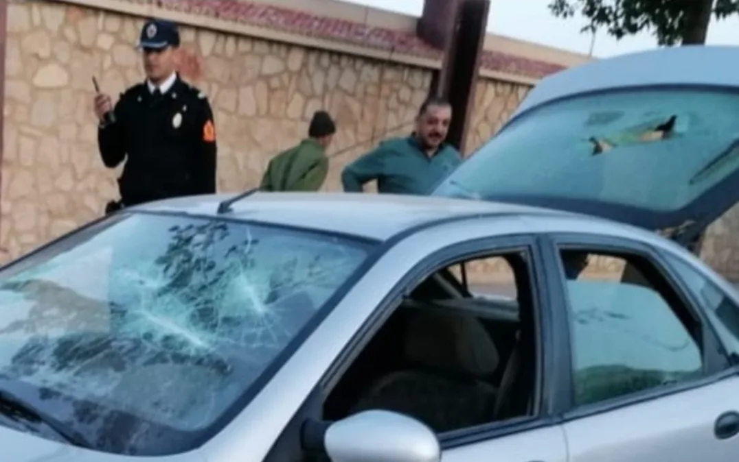نصاب ببني درار وقريب له بوجدة ينتحلان إسم “كواليس الريف” ويبتزان شخصان بوجدة في 6 ملايين سنتيم