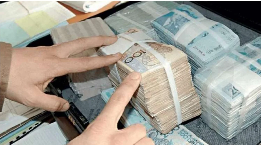 مستخدم بنكي يستولي على أكثر من 600 مليون سنتيم من وكالة بنكية بفاس ويختفي