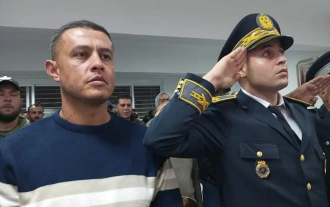 يهم عامل الناظور … قائد جماعة إيعزانن متورط في البناء العشوائي بمنطقة قيد الدراسة بجوار ميناء غرب المتوسط!!