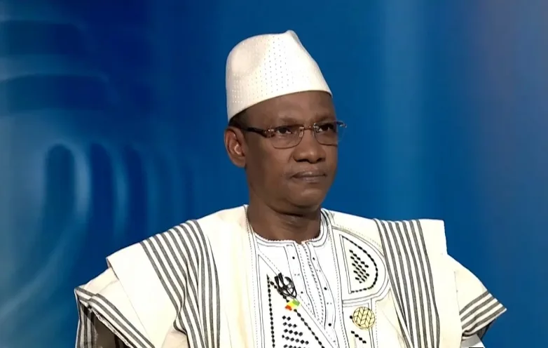 ضربة أخرى للنظام العسكري الفاشل في الجزائر … رئيس وزراء مالي :   لا يمكن حل مشاكلنا سوى بلد إسمه المغرب !!