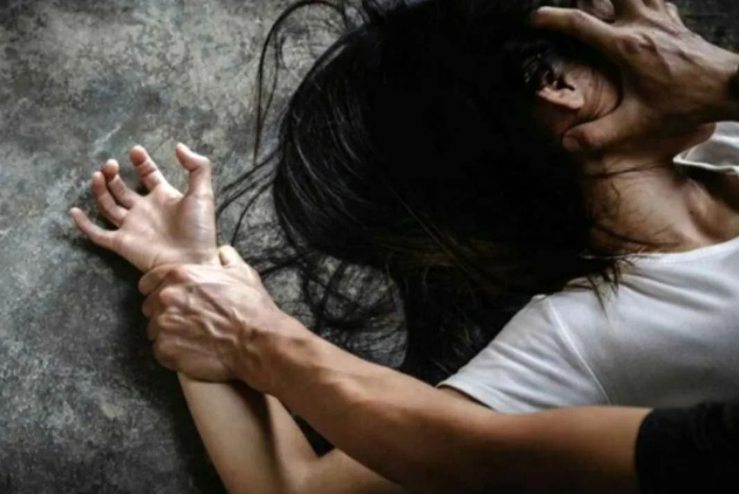 إعتقال أب وخال طفلة بالمضيق داوما على إغتصابها وتسببا في حملها