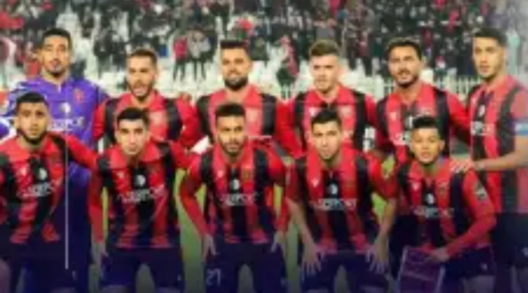 إتحاد العاصمة الجزائري ينسحب من الملعب ويرفض منازلة النهضة البركانية