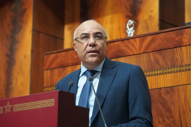 احتجاجات طلبة الطب في المغرب.. قرار اللجوء إلى القضاء والتصعيد الميداني