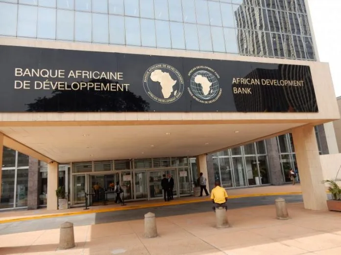 البنك الإفريقي للتنمية يمول بـ120 مليون أورو الجامعات المغربية في وجدة ،العرائش،  آسفي، تارودانت وبني ملال