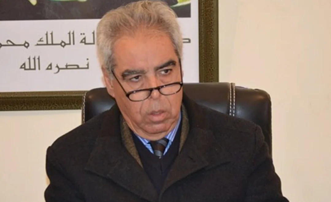 بسبب وضعه الصحي … رئيس جماعة زايو بالناظور ، الذي عمر 50 سنة فوق الكرسي يقرر إعتزال السياسة والإنصات إلى “عظامه”