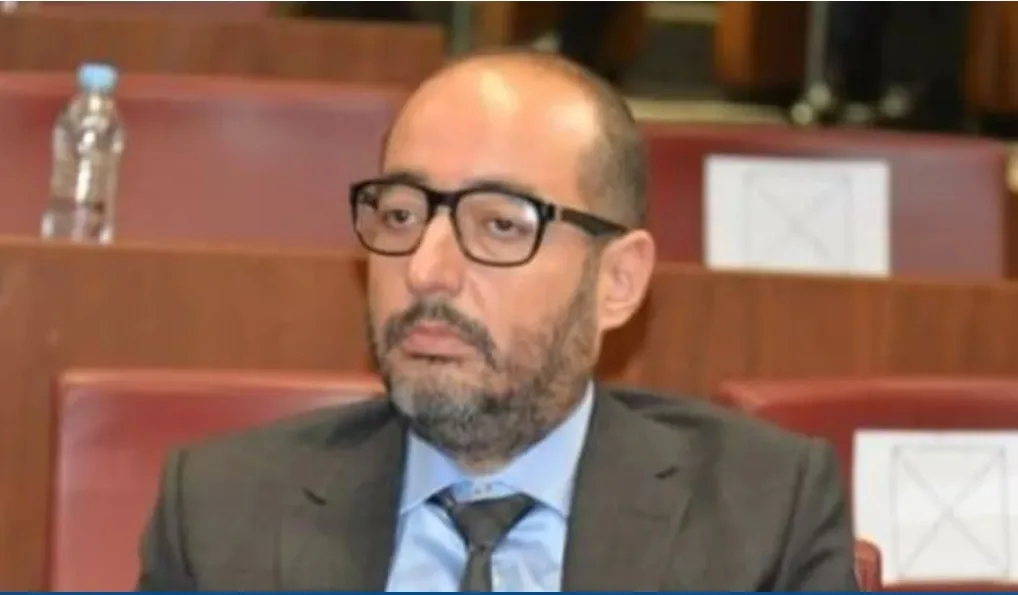 بعد إغتصاب قاصر في فيلته … البرلماني ونائب عمدة طنجة الدفوف يطرد عمال شركته بسبب مشاركتهم في عيد العمال ( فاتح ماي )