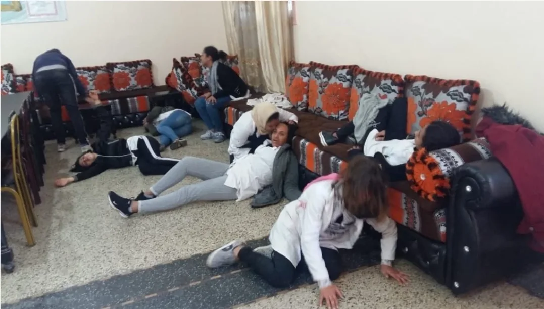 نقل تلاميذ ثانوية بالدار البيضاء إلى المشفى بعد إصابتهم ب “جنون”