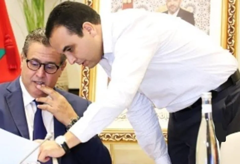 أحدهما يكذب أو كلاهما … بايتاس يعلن إستفادة 7 مليون مغربي من الدعم المباشر ، وأخنوش يقول أن عددهم وصل 3,5 مليون !