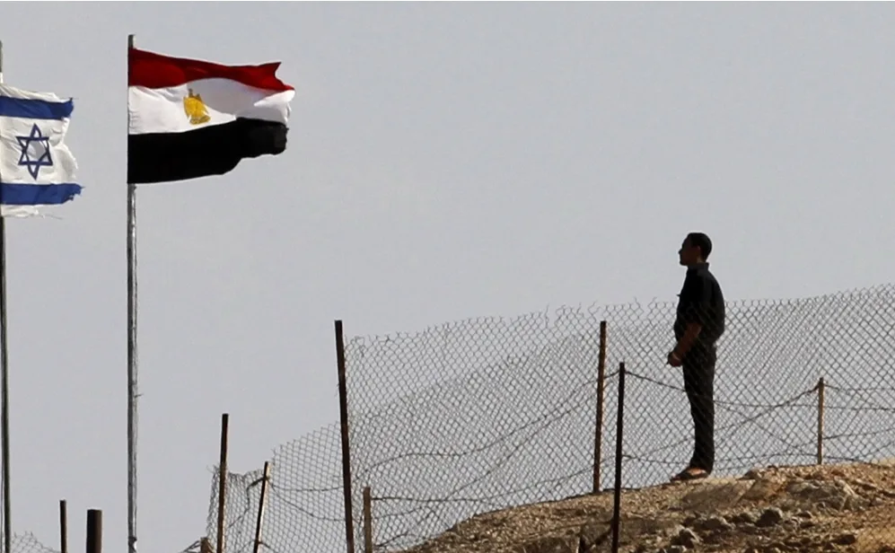 الجيش الإسرائيلي يخلف خسائر فادحة في الجيش المصري قرب حدود رفح