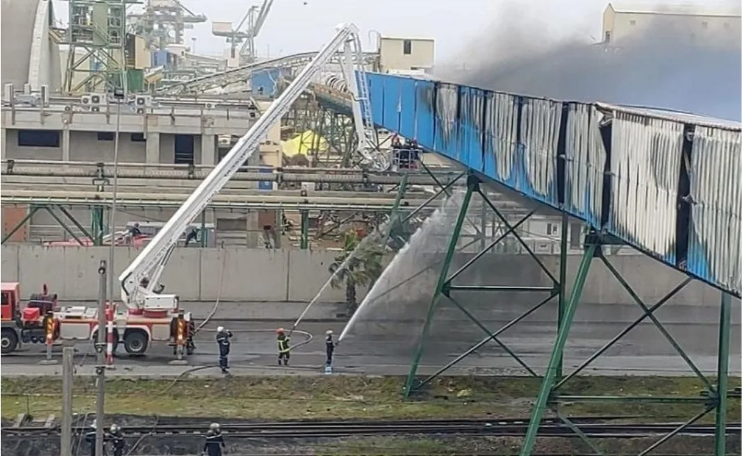 سقوط قتلى وجرحى كثر في إنفجار ضخم بميناء الجرف الأصفر بالجديدة