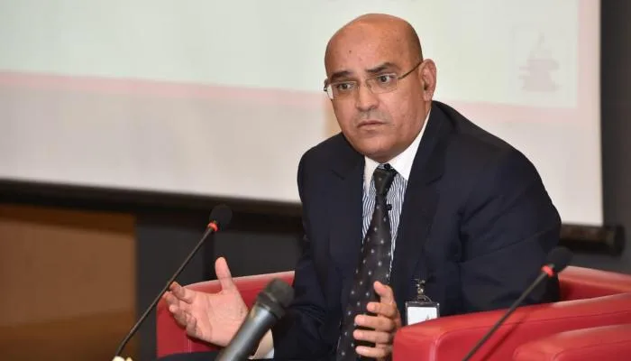 حسن  أوريد: الحرب تدق على الأبواب