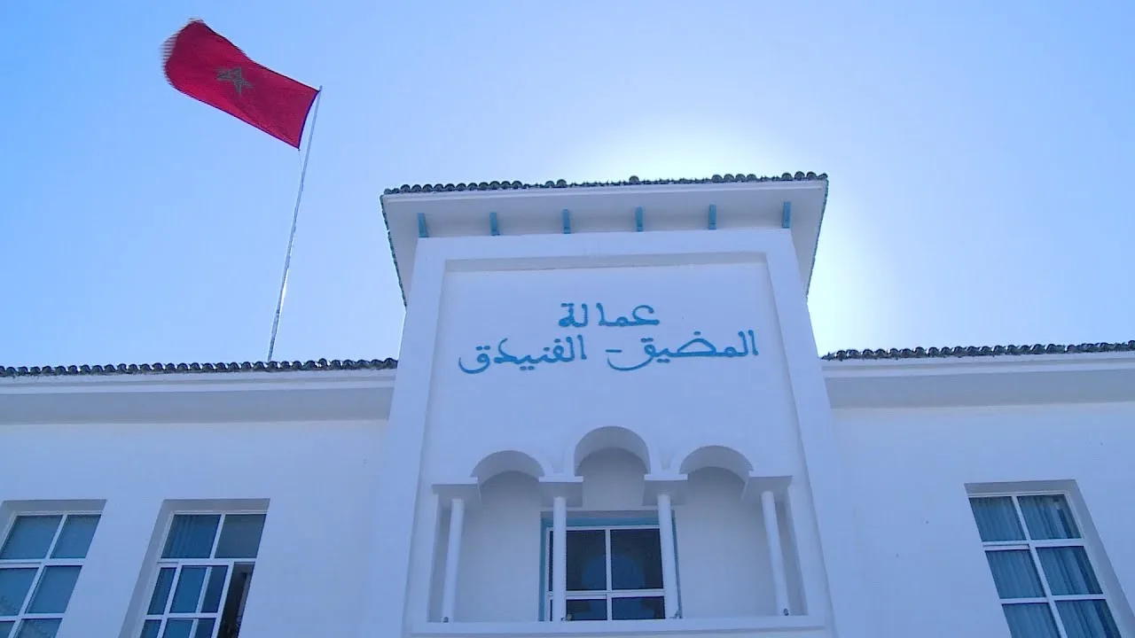 فضيحة بناء غير قانوني تثير استياء السلطات المحلية في مارتيل