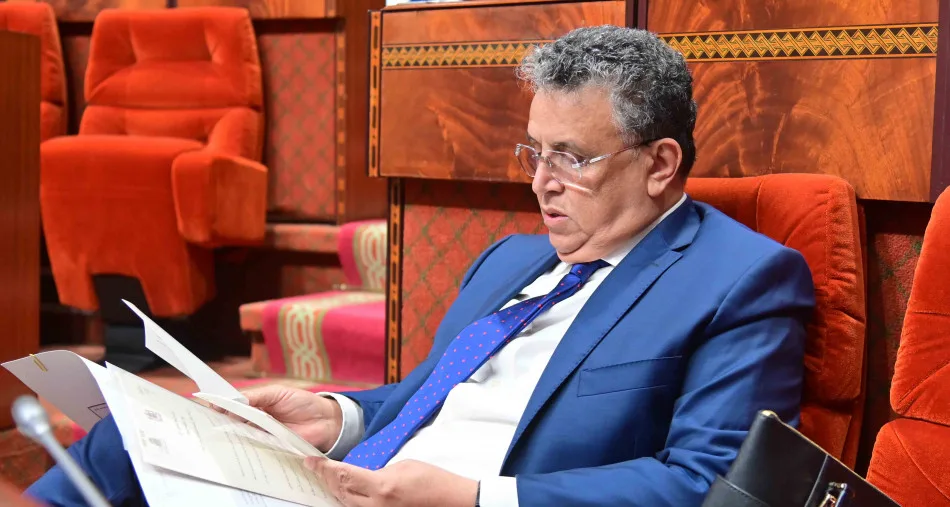 تواصل اجتماعي ملتوي.. برلمانيون يساءلون عن تقنين “تيك توك” وينتقدون انتشار المحتوى السيء