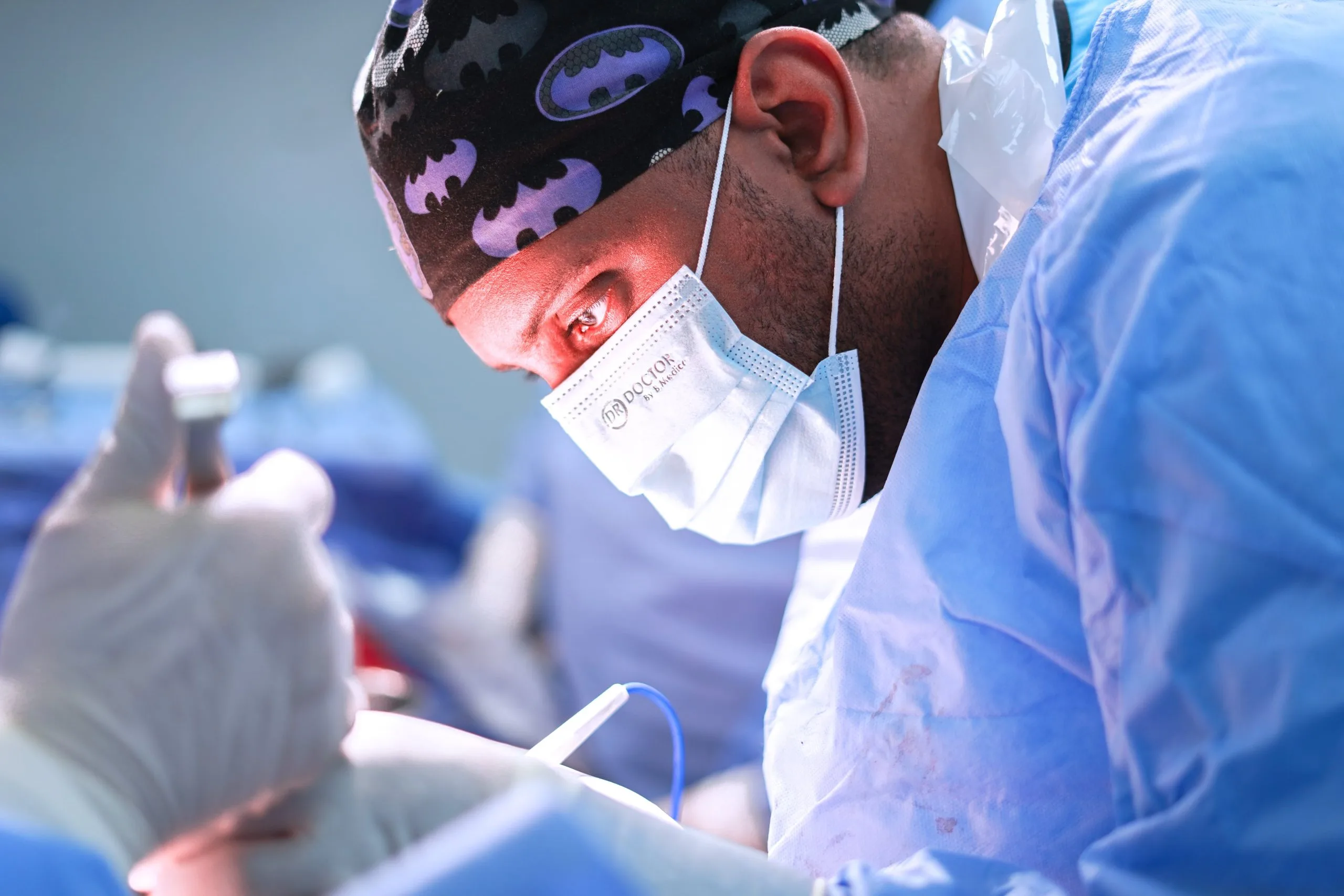 بداية محاكمة مجموعة من أطباء تجميل مزورين بمراكش
