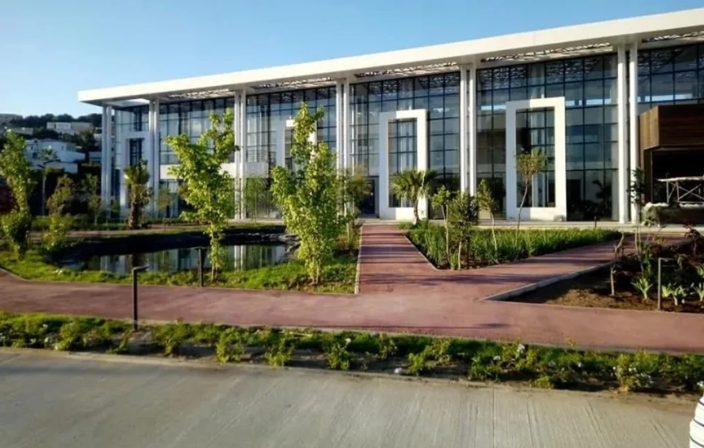تأخر تدشين “دار التنمية المستدامة” يثير تساؤلات في طنجة