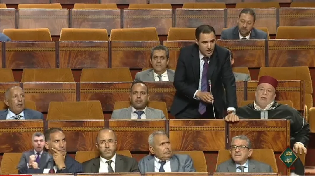 فيديو :      وزير الفلاحة يدافع عن إجراءاته بشأن عيد الأضحى والبرلماني توحتوح يرجع ارتفاع أسعار الأضاحي “للكذابة”