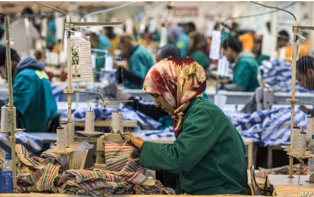 بعد إفلاس آلاف الشركات … الحكومة المغربية تنفي وتقول إن الأمر يتعلق بمقاولات ميتة