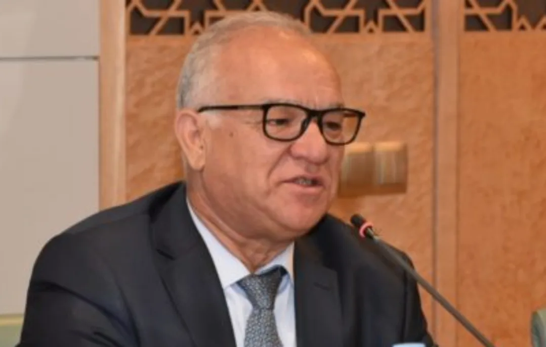البرلماني مضيان بعد رفضه المثول أمام البوليس في قضية “إغتصاب” يضغط في هذه الأثناء على عامل الحسيمة لتجنب متابعة رئيس جماعة إمزورن !