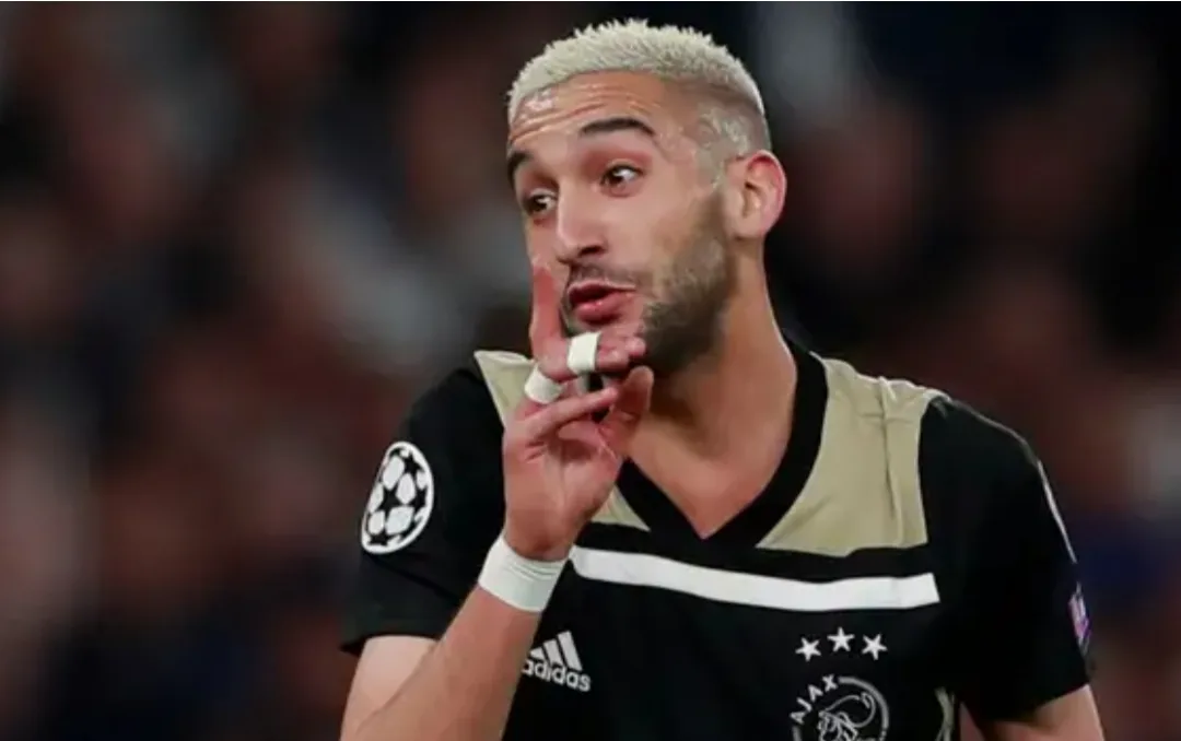 حكيم زياش ينفي توصله بعروض من الدوري السعودي