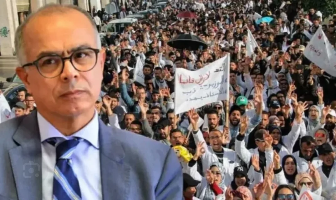 وزير التربية والتعليم الأولي يلغي جميع الإقتطاعات من أجور الأساتذة المضربين