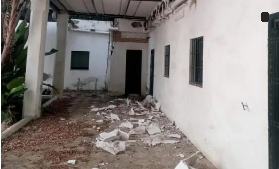 مبنى مغربي تاريخي يتعرض للنهب والسرقة في عاصمة الأندلس إشبيلية بعد إهماله من المصالح المغربية