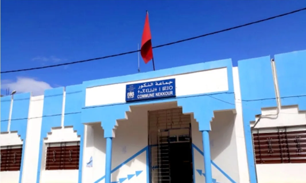 فضيحة إستيلاء كيبوس نائب رئيس جماعة النكور بالحسيمة على سيارة الجماعة ورفضه إعادتها