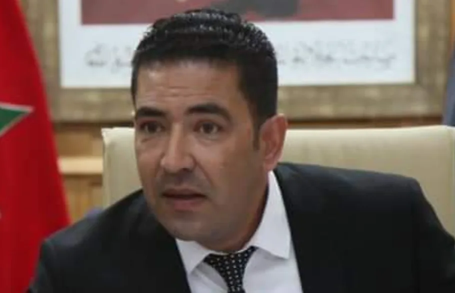 نجاة رئيس جهة الشرق المنتخب حديثا محمد بوعرورو من السقوط على الكرسي