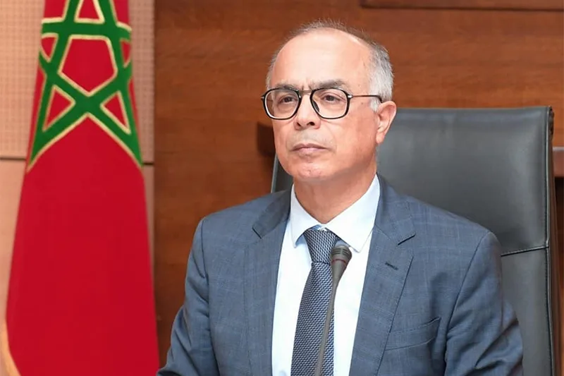 الأساتذة يحتجون أمام البرلمان و المطالبة بإرجاع الموقوفين عن العمل