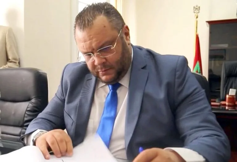 الشرقاوي يتهرب من المسؤولية ويعقد مستقبل اتحاد طنجة