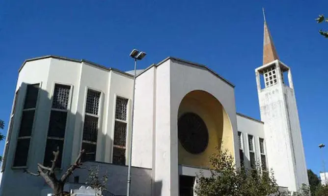 شركة خاصة بطنجة تقاضي رئيس أساقفة الكنيسة الكاثوليكية بتهمة النصب والاحتيال