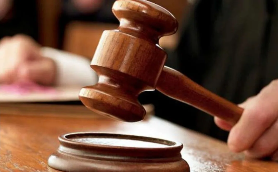 بعد إحالته على السجن … تهم ثقيلة تلاحق دركي قتل شخصا ضواحي الحسيمة وفر من المكان