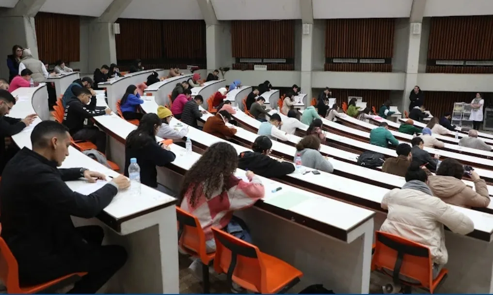 استنزاف جيوب أولياء الأمور..مراكز الدعم تثير قلق الأسر مع اقتراب الموسم الجامعي