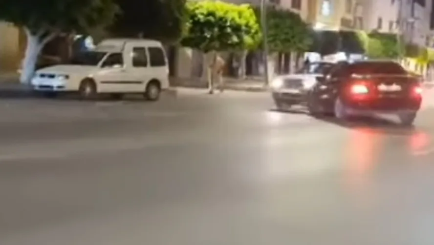 فيديو :      الأمن المفقود بالعروي … عصابات تضرب بقوة وسط المدينة أمام تواطؤ أو غياب الشرطة