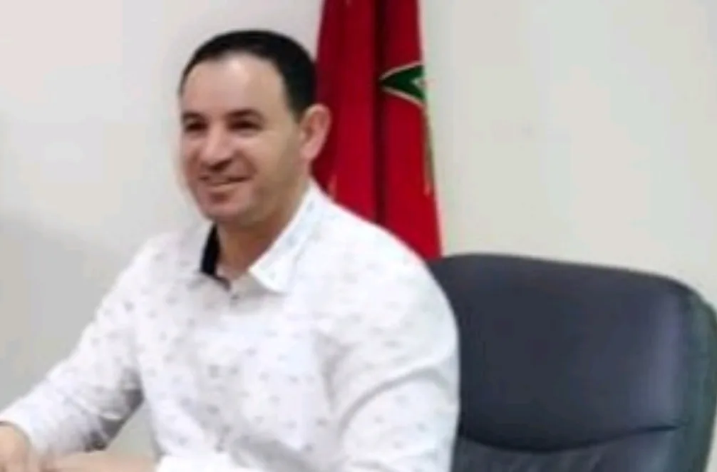 خليفة قائد بجماعة أربعاء تاوريرت بالحسيمة يتجاوز سلطة القانون