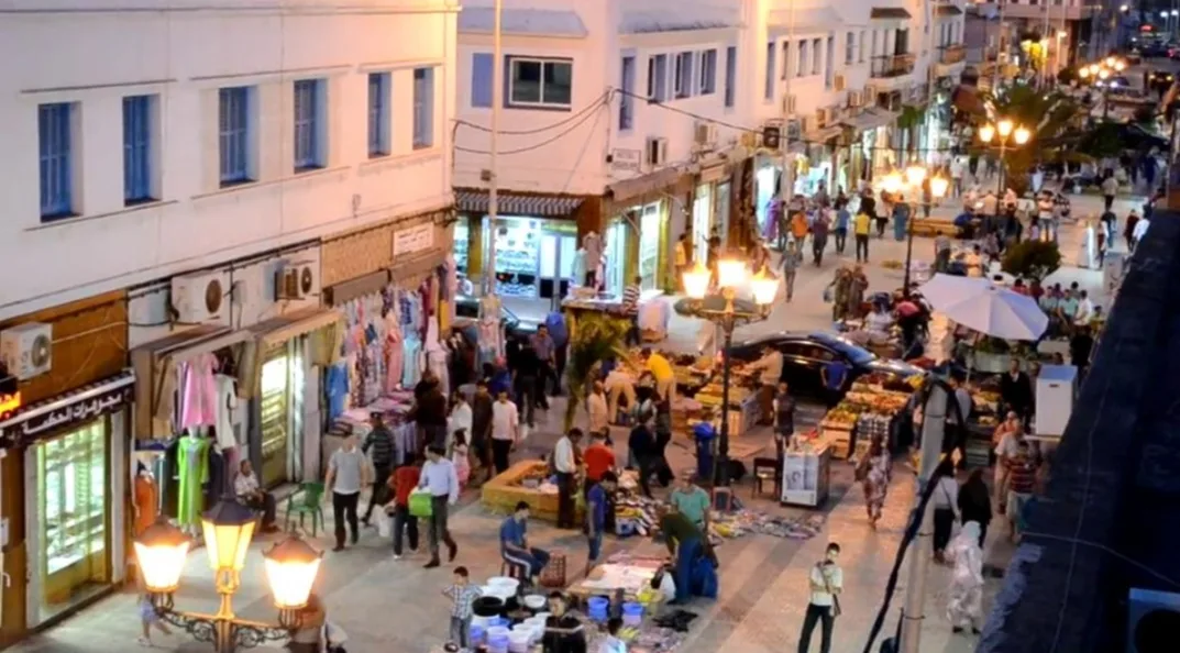 غياب القائدة بسبب عطلتها يعيد فوضى إحتلال الملك العمومي بشوارع قيسارية الناظور