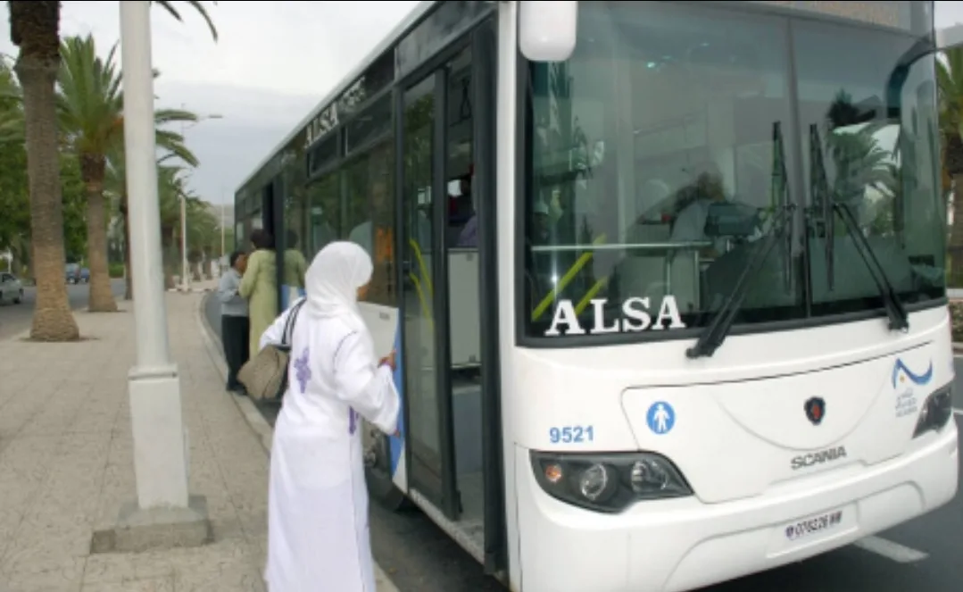 ساكنة أكادير ساخطة على تعمد شركة ( alsa ) قطع خطوط النقل الحضري