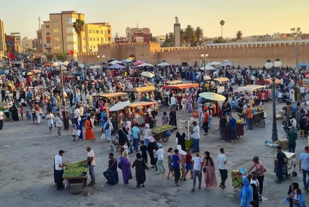 فوضى كبيرة في قلب وجدة … عندما يلتقي فساد السلطة وجشع التجار !!