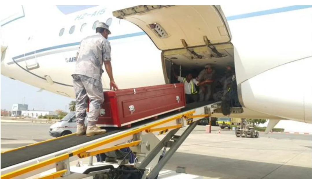 البرلمان يثير فضيحة خلط جثث مغاربة العالم مع السلع في طائرات الركاب خلال نقلها إلى المغرب
