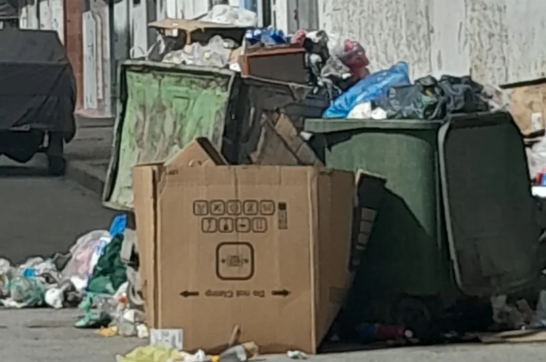 النفايات تغرق مدينة الدريوش في ظل تكاسل السلطات المختصة أو تواطئها